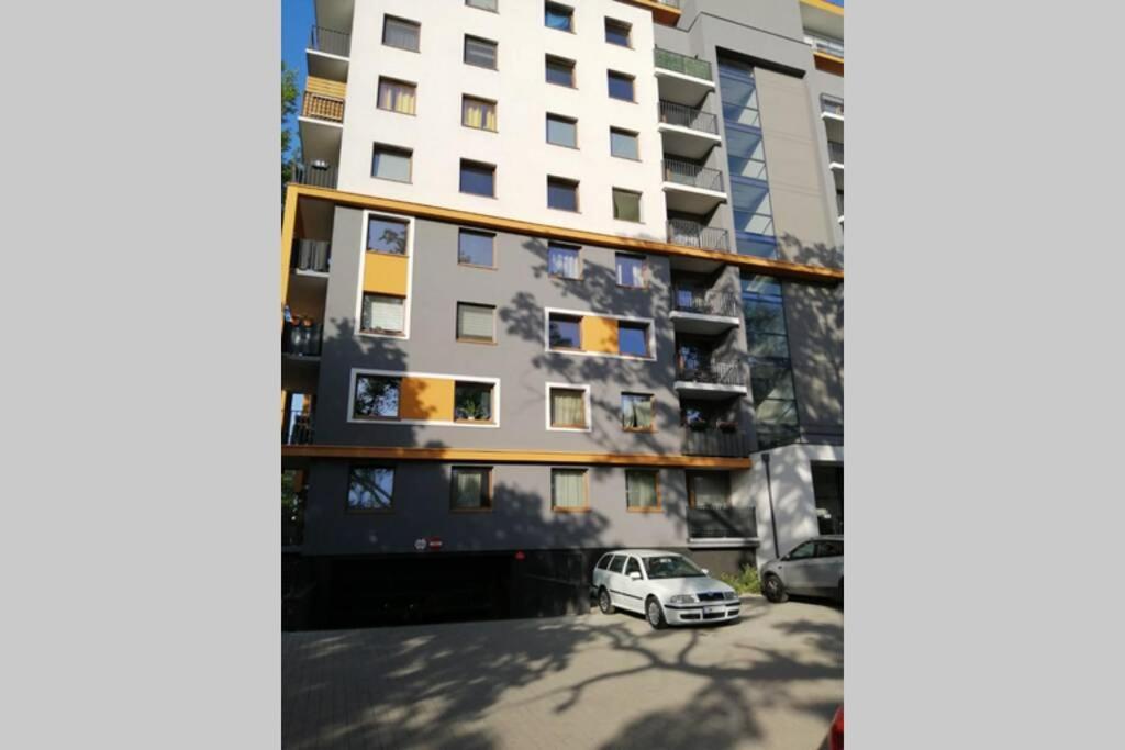 Sun House Apartment + Free Parking Βρότσλαβ Εξωτερικό φωτογραφία